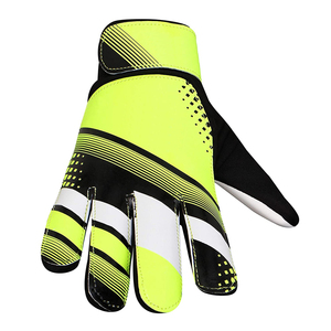 Guantes de Portero para Clima Húmedo, Guantes de Fútbol Profesionales con Agarre de Látex en la Palma, Logotipo Personalizado para Partidos de Fútbol, Entrenamiento y Club - Product Image 4