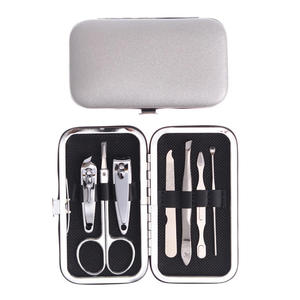Set de Pedicura Promocional a Bajo Precio, Set de Uñas de Acero Inoxidable Duradero y Portátil para Mujer, Paquete de 6 de ANAAIF ENTERPRISES - Product Image 1