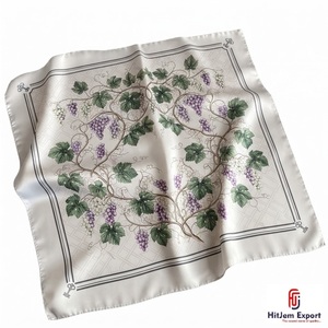 Écharpe carrée légère et douce pour femme, accessoire de mode, foulard imprimé personnalisé, fabricant textile OEM ODM, sur mesure Bali - Product Image 4