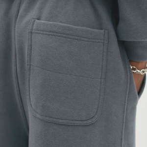 Ensemble de survêtement gris à capuche pour homme – Pantalon de jogging et sweat-shirt longs, couleur unie, coupe décontractée, poches latérales, fermeture à cordon - Product Image 6