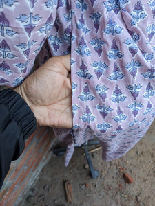 Vestido largo informal de algodón indio con estampado a mano y bordado floral, cuello en V y manga larga para mujer. - Product Image 4