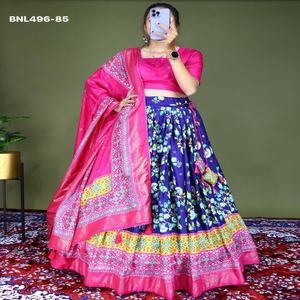 Magnifique Lehenga en soie Dola de qualité supérieure, entièrement imprimé, aux couleurs claires et foncées, avec chemisier et dupatta, à prix de gros. - Product Image 1