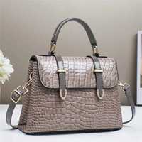 Sac à main rond noir moderne pour femme, mini sac de créateur tendance, sac à bandoulière élégant, sac compact à porter en travers du corps, élégant pour un usage quotidien
