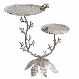 Nouvelle arrivée Table d'appoint en aluminium artisanale avec accents feuilles Table basse moderne Table d'appoint en métal Chambre à coucher Argentée - Product Image 3