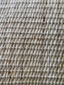 Malla de ratán natural lisa color marrón miel, hecha con tiras de ratán para reparación de asientos, paneles de muebles y decoración, Vietnam. - Product Image 4