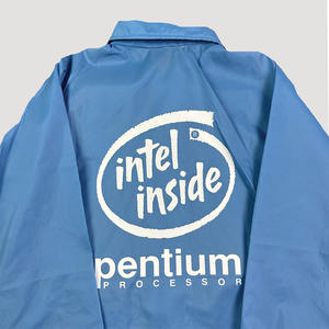 Veste matelassée imperméable à col montant, style moderne, pour l'entraînement en extérieur, avec logos imprimés sur le devant - Product Image 4
