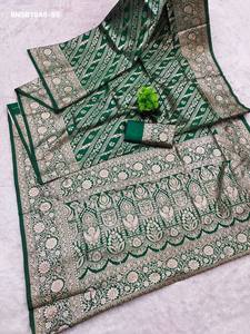 Sari de Seda Banarasi Pura de Primera Calidad con Flores y Meena en toda la prenda, y Pallu y Borde con Tejido Zari, Moda Femenina - Product Image 6