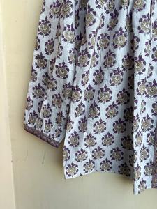 Blusa y Top de Algodón con Estampado Floral y Botones para Mujer, Ideal para Viajes, Venta Caliente 2026, Precio de Fábrica - Product Image 3