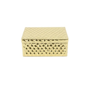 Boîte de rangement pour fruits secs en métal de luxe avec détails côtelés élégants pour les célébrations festives et les cadeaux haut de gamme - Product Image 3