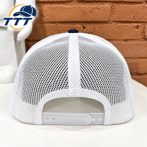 Gorra Trucker Personalizada de 5 Paneles, Malla Azul Marino y Blanca, con Parche Bordado, Cierre a Presión, Fabricante Vietnamita, OEM, ODM, Venta al Por Mayor, Fábrica de Gorras VN - Product Image 5