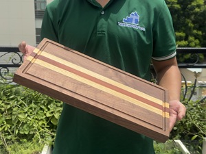 Tabla de Cortar Rectangular de Madera con Diseño de Rayas, Antideslizante, en Paquete Individual, Hecha en Vietnam - Product Image 5