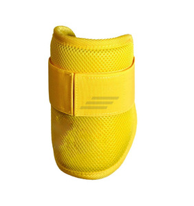 Livraison rapide, nouvelle arrivée, protège-coude de baseball de haute qualité, durable, en plastique léger, confortable et protecteur pour les frappeurs. - Product Image 6