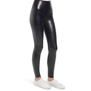 Leggings de cuero elegantes para mujer con alta elasticidad y corte que realza la figura, leggings de cuero negros para mujer - Product Image 4