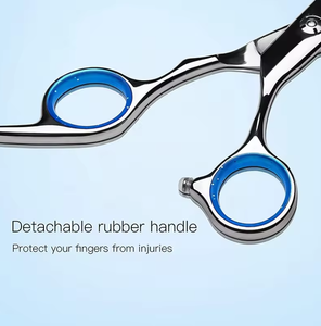 Ciseaux de coiffure professionnels de haute qualité en acier inoxydable japonais, pour droitiers, avec logo personnalisé et peigne - Product Image 3