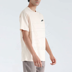 เสื้อยืดทรงบ็อกซี่สไตล์สตรีทแบบสั่งทำพิเศษ เสื้อยืดทรงบ็อกซี่ทันสมัยพร้อมทรงหลวม สัมผัสนุ่ม และดีไซน์ที่ได้แรงบันดาลใจจากเทรนด์แฟชั่น - Product Image 4