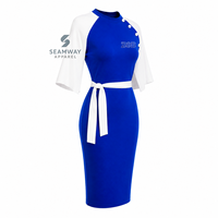 Robe moulante mi-longue Zeta Phi Beta pour femme, bleu et blanc contrastés, avec manches cape, détails boutonnés et ceinture ajustée à la taille