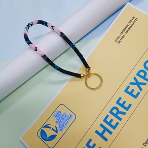 WE HERE EXPORTS Porte-clés de poignet tendance pour femme, fait main, avec perles de rocaille, pierres imitation perle et pierres à insérer dans les ongles - Product Image 4