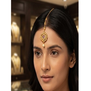 Magnifique accessoire pour cheveux en laiton plaqué or de qualité supérieure, style antique Polki Mangtikka, idéal pour les mariages. - Product Image 1