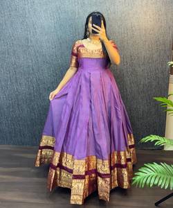 Kurti de Lujo con Bordado de Seda y Algodón Naryanpet Tradicional, con Dupatta de Tela, Ropa Casual, Precio al por Mayor, Prenda Étnica, Color Morado - Product Image 1