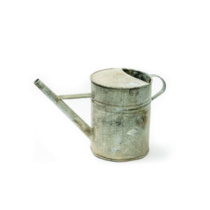 Arrosoir vintage en métal galvanisé vieilli avec bec amovible et poignées mobiles pour une utilisation en intérieur, en extérieur et au jardin - Product Image 5