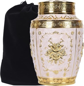 Urne funéraire artisanale en laiton de qualité supérieure pour cendres humaines, design bohème, construction robuste, fermeture sécurisée - Product Image 6