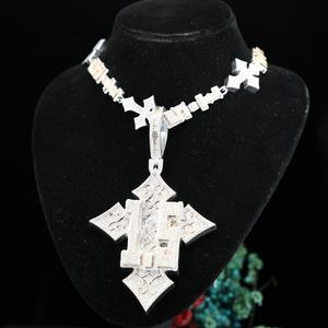 จี้รูปทรงกากบาทประดับตัวเลขแฟนซีแบบกำหนดเอง เงินแท้ 925 ทรงกลม เจียระไนอย่างประณีต สำหรับเป็นของขวัญคริสต์มาส โดย CONCEPTION - Product Image 4