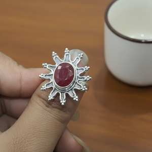 แหวนพลอยสีชมพูธรรมชาติทรงซันเบิร์สต์ เงินแท้ 925 แหวนทำมือสไตล์วินเทจโบโฮ ของขวัญสำหรับผู้หญิง ของขวัญคริสต์มาส - Product Image 4