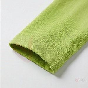 Ensemble de yoga 2 pièces pour femme : haut court zippé sans coutures vert et leggings taille haute à manches longues - Product Image 6