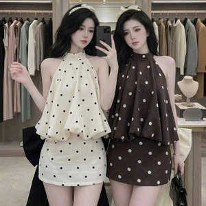 Ensemble deux pièces décontracté d'été en coton écologique lavable pour femme – Confortable, sans col, coupe longue et ajustée, tendance - Product Image 4