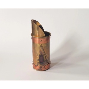 Porta-Encendedores de Latón Vintage de Alta Resistencia con Bandas de Cobre, Duradero para Uso Doméstico - Product Image 3