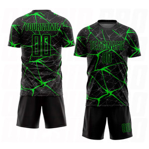 Maillot de football personnalisé imprimé numériquement de qualité supérieure, motif craquelé noir et vert, anti-humidité, 100 % polyester, manches courtes pour homme - Product Image 1