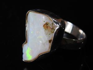 แหวนโอปอลออสเตรเลียธรรมชาติทรงคลาสสิกประดับเงิน สำหรับงานปาร์ตี้และงานแต่งงาน ของขวัญสำหรับเธอ สินค้ามาใหม่ - Product Image 4