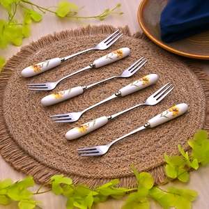 Golden Whisper Mini Disposable Mini Dessert Forks Set 6 Stainless Steel Handle Silicone <b>Plastic</b> Material for Kids Restaurant Use - Product Image 1