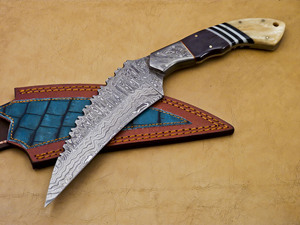 Custom Handmade Forged Damascus Steel Tracker Knife - Full Tang Outdoor Survival Hunting Fixed Blade Knife with Cowhide Leather - Product Image 4