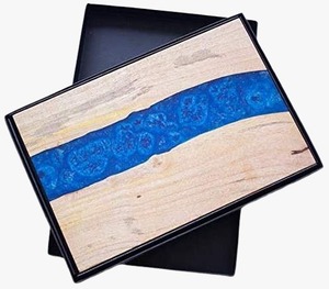Elegante Tabla de Cortar de Resina y Madera con Acabado Natural para Preparación de Alimentos en la Cocina y Uso Diario - Product Image 5
