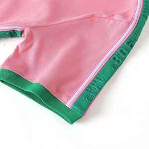 Camiseta AKA Pink Premium con relieve para mujer, diseño de letras griegas, tela de alta calidad, ajuste cómodo, cuello redondo informal - Product Image 4