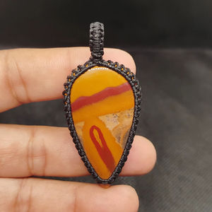 Colgante de Mariposa de Alta Calidad, Macramé Natural con Engaste de Bisel, Precio al por Mayor, ÉXITO DE VENTAS EN JAIPUR - Product Image 1