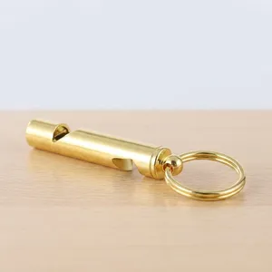 Décapsuleur porte-clés portable en métal, ouvre-bouteille compact pour la maison, la cuisine, les voyages, les fêtes et les pique-niques - Product Image 6