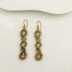 Boucles d'oreilles pendantes vintage en forme de serpent, plaqué or antique, laiton, bijoux fantaisie pour femme, motif animal - Product Image 4