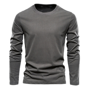 T-shirts imprimés à manches longues pour hommes, 100 % coton, fabriqués sur mesure par OEM, classiques, écologiques, anti-UV, respirants, séchage rapide, personnalisables - Product Image 1