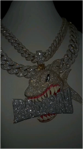 Colgante de Tiburón Hip Hop Personalizado de Moissanita Unisex de Plata de Ley 925 Bañado en Rodio/Oro con Diseño de Letra Iced y Garra - Product Image 5