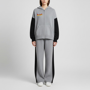 Ensemble sweat à capuche color block pour femme grande taille 2026 – Coupe ample, longueur intégrale, décontracté, pour l'automne, avec logo frontal et poches - Product Image 4