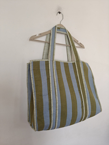 Sac fourre-tout ouvert en tissu de coton indien matelassé écologique vert rayé pour femmes, style bohème, imprimé floral - Product Image 2