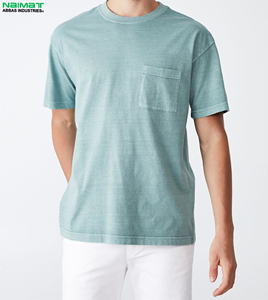 เสื้อยืดคอตตอนสีเบจทรงโอเวอร์ไซส์สำหรับผู้ชาย แขนสั้น คอกลม ดีไซน์กระเป๋า แบรนด์ Naimat Abbas Industries สีพื้น สไตล์ลำลอง - Product Image 4