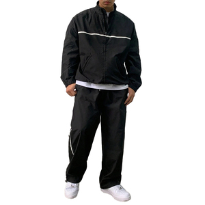 Ensemble de survêtement pour homme en nylon et coton tissé, veste coupe-vent à col montant et coutures rayées, pantalon large, vêtements de sport d'automne - Product Image 1