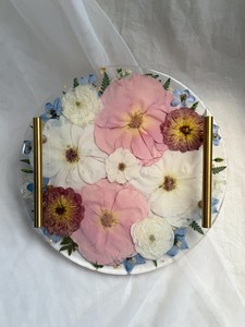 Resin <b>Circle</b> <b>Tray</b> with Preserved Bridal Bouquet Flowers Wedding Resin Serving <b>Tray</b> Single Piece With extra Premium Quality - Product Image 4