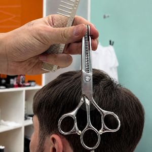 Ciseaux de coiffure professionnels de qualité supérieure pour texturiser et affiner les cheveux, 32 dents, acier inoxydable tranchant, manche long - Product Image 1