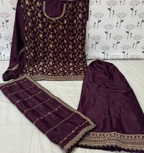 Gharara de chinon lourd exclusif avec intérieur en soie de palazzo cousu Jari Dori Stitch Work Dupatta-pour les fêtes - Product Image 1
