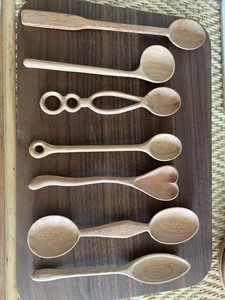 Cuillère en bois de construction solide, cuillère en bois de qualité supérieure, résistante à la chaleur, à long manche pour la cuisson dans les casseroles profondes et en cuisine - Product Image 4