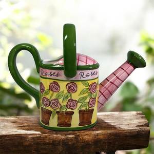 Arrosoir en métal élégant pour la maison et le jardin, au design moderne, pour une arrosage efficace et un attrait décoratif - Product Image 1